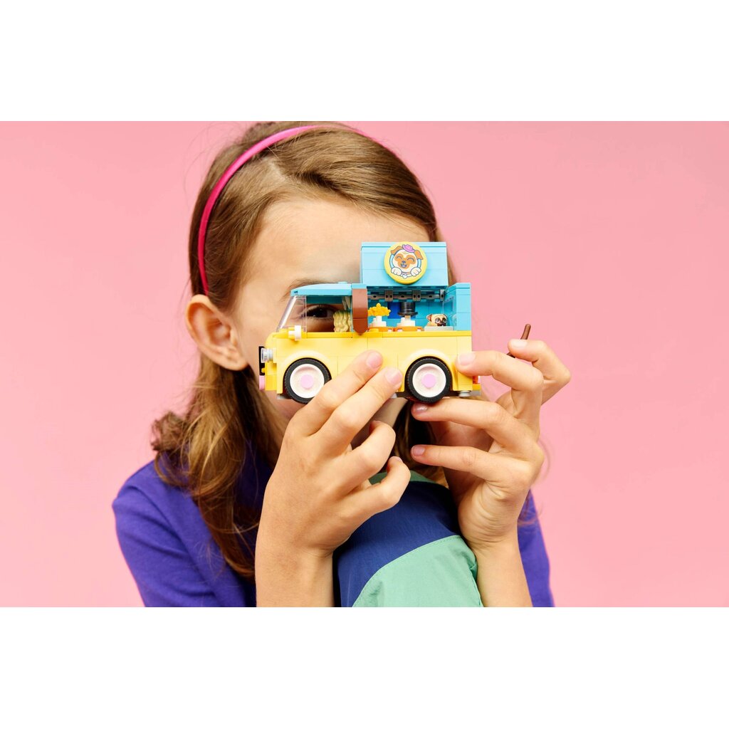 LEGO PET ACCESSORIES VAN