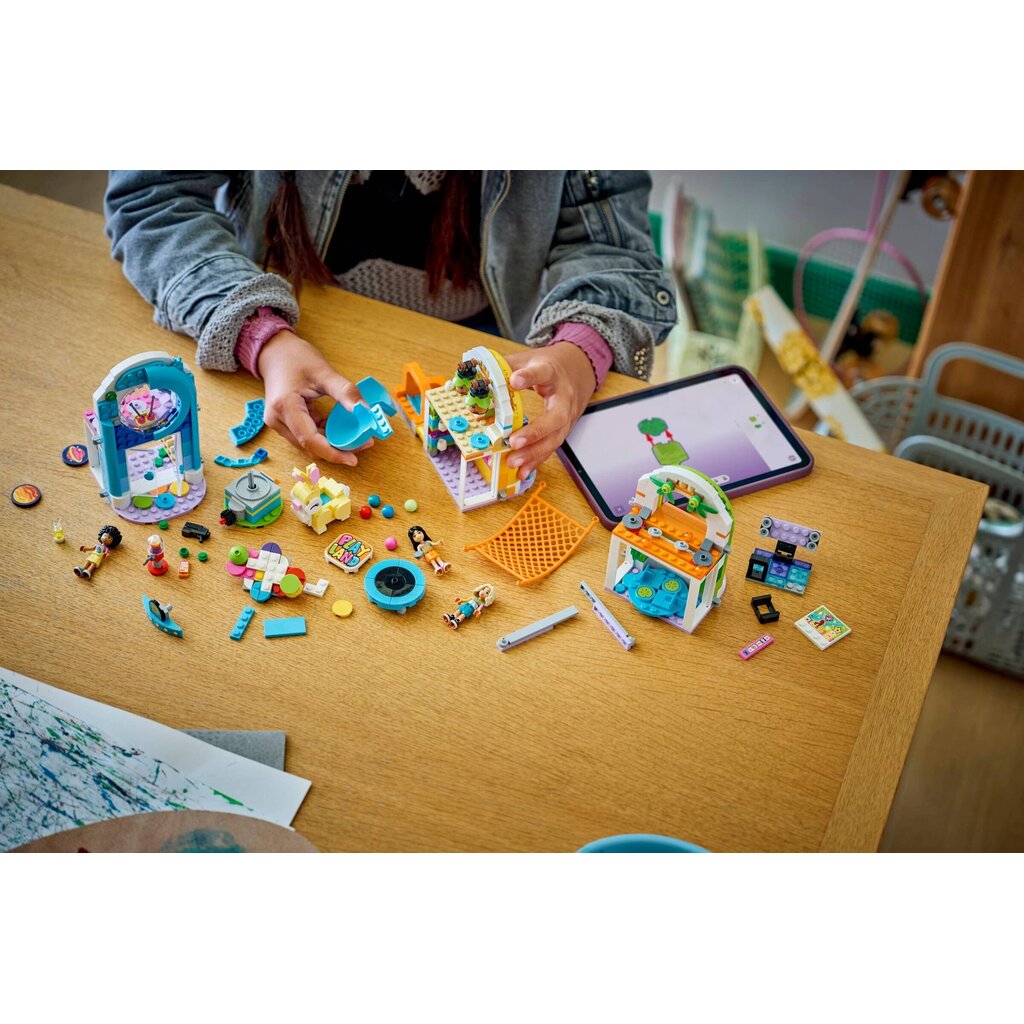 LEGO FUN INDOOR PLAYGROUND