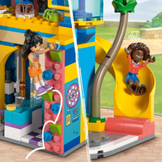 LEGO HEARTLAKE CITY FRIENDS CLUB HOUSE