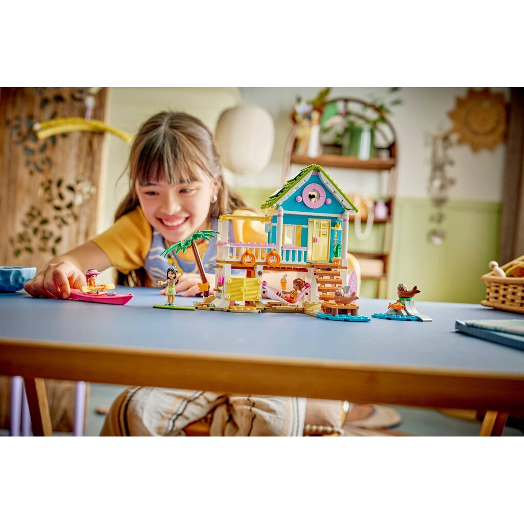 LEGO BEACH HOUSE WITH SEALS
