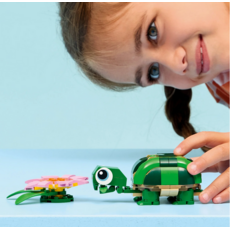 LEGO TURTLE WITH A WATER LILY FLOWER