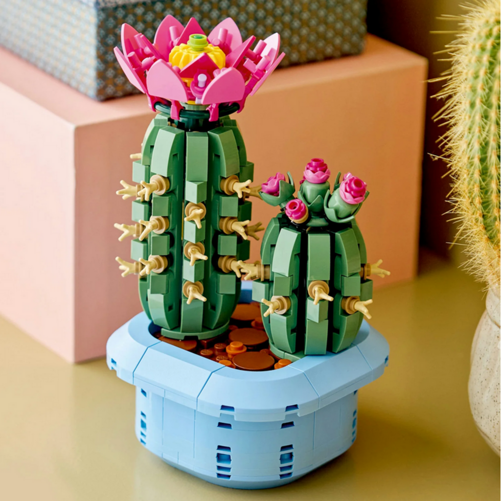 LEGO FLOWERING CACTUS