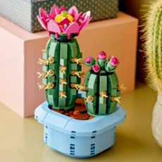 LEGO FLOWERING CACTUS