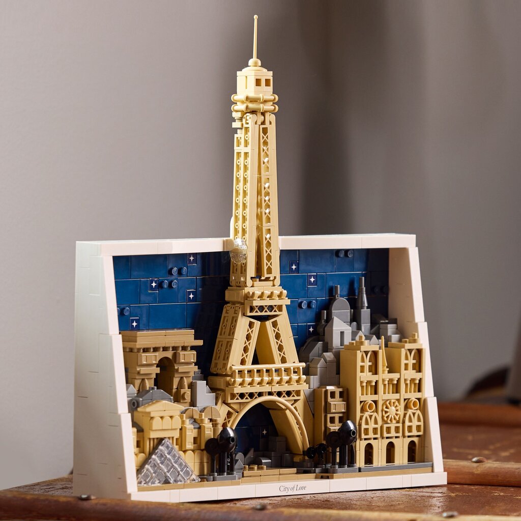 LEGO PARIS - CITY OF LOVE