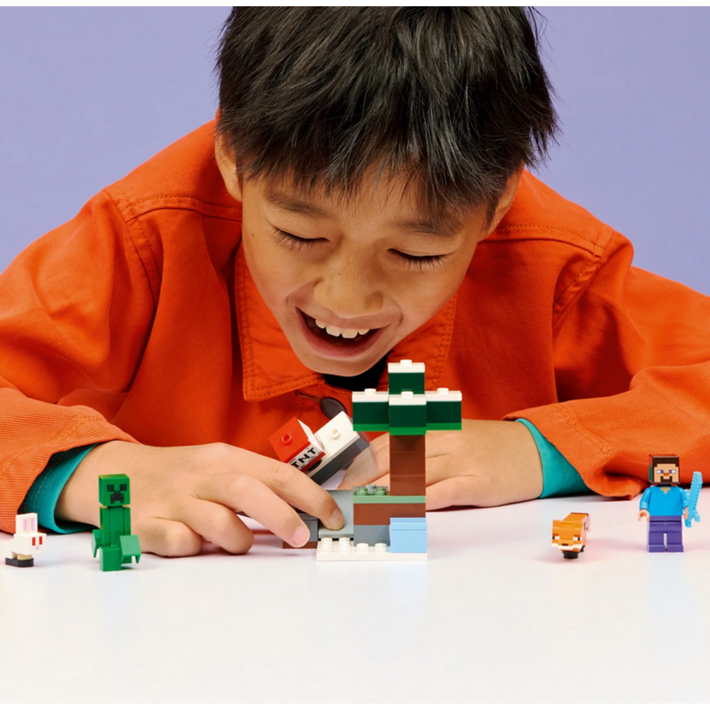 LEGO STEVE'S TAIGA ADVENTURE