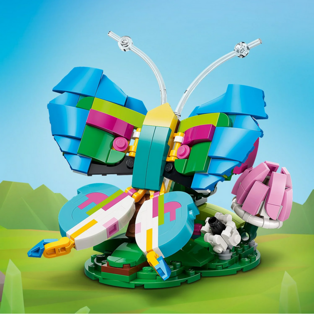 LEGO WILD ANIMALS: COLORFUL HUMMINGBIRD