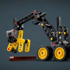 LEGO JOHN DEERE 1470H WHEELED HARVESTER