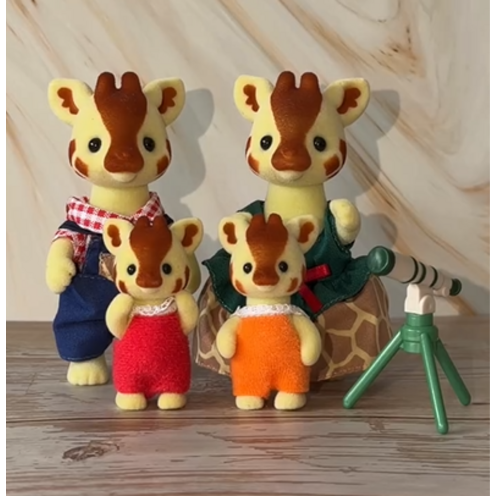 CALICO CRITTERS HIGHBRANCH GIRAFFE FAMILY CALICO CRITTERS