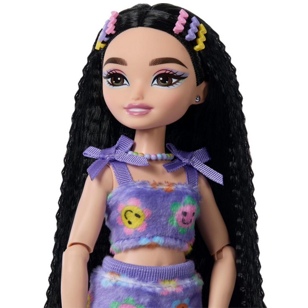 BARBIE DREAM BESTIES ROLLER SKATING RENEE