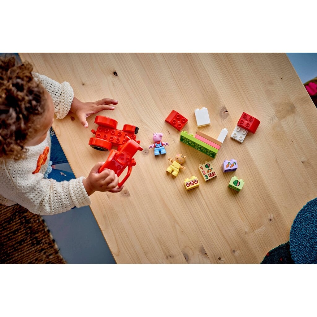 LEGO TRACTOR AND MARKET