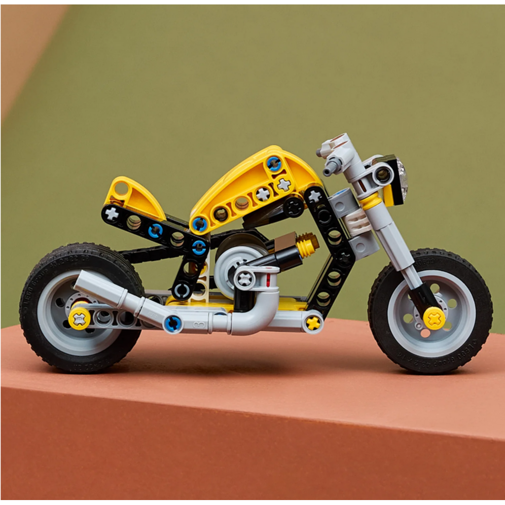 LEGO YELLOW MOTORCYCLE