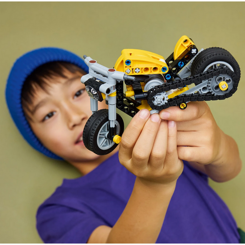 LEGO YELLOW MOTORCYCLE