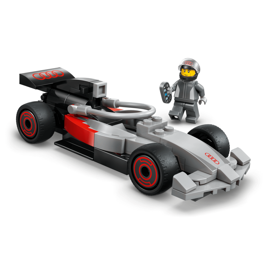 F1 DISPLAY TRUCK WITH AUDI F1 RACE CAR