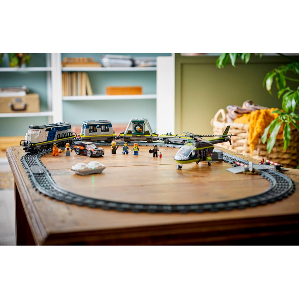 LEGO POLICE TRAIN HEIST