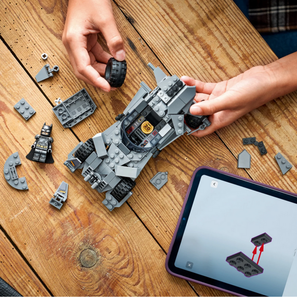 LEGO BATMAN V SUPERMAN BATMOBILE