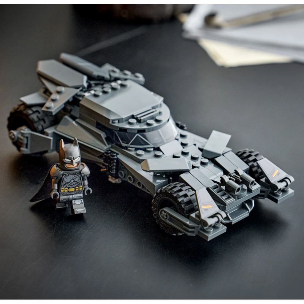 LEGO BATMAN V SUPERMAN BATMOBILE