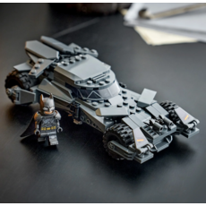 BATMAN V SUPERMAN BATMOBILE
