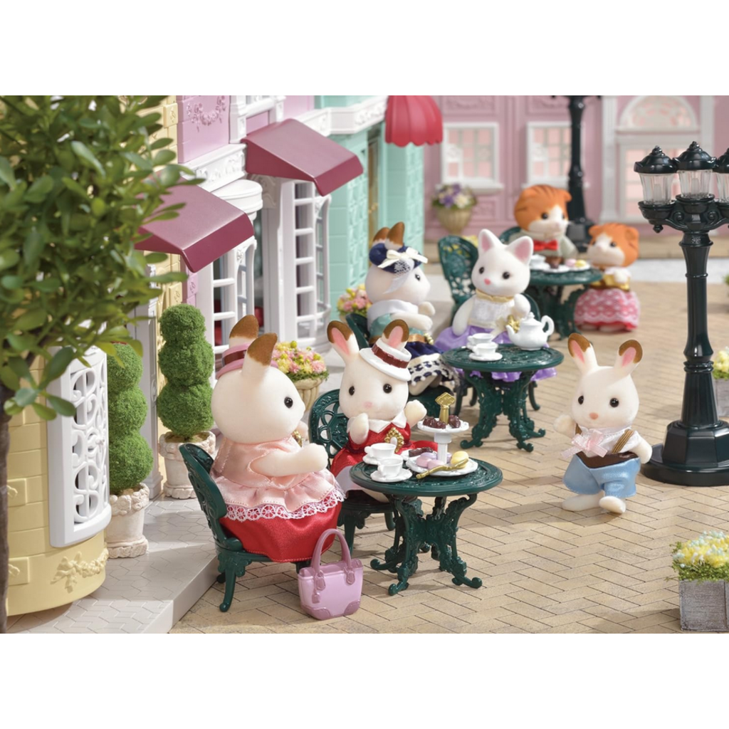 CALICO CRITTERS TEA AND TREATS SET CALICO CRITTERS