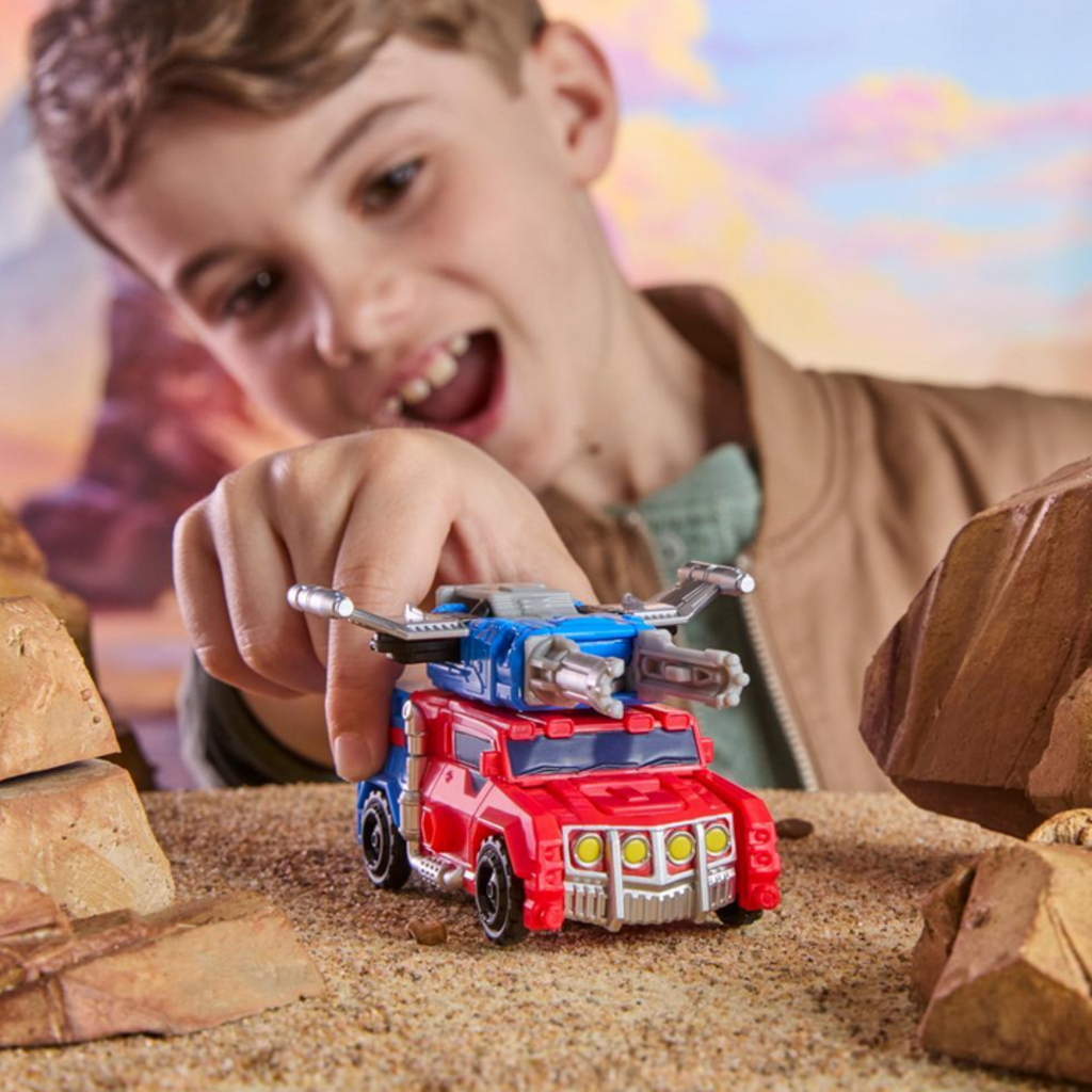 TRANSFORMERS TRANSFORMERS OPTIMUS PRIME CYBER CHANGERS FIGURE