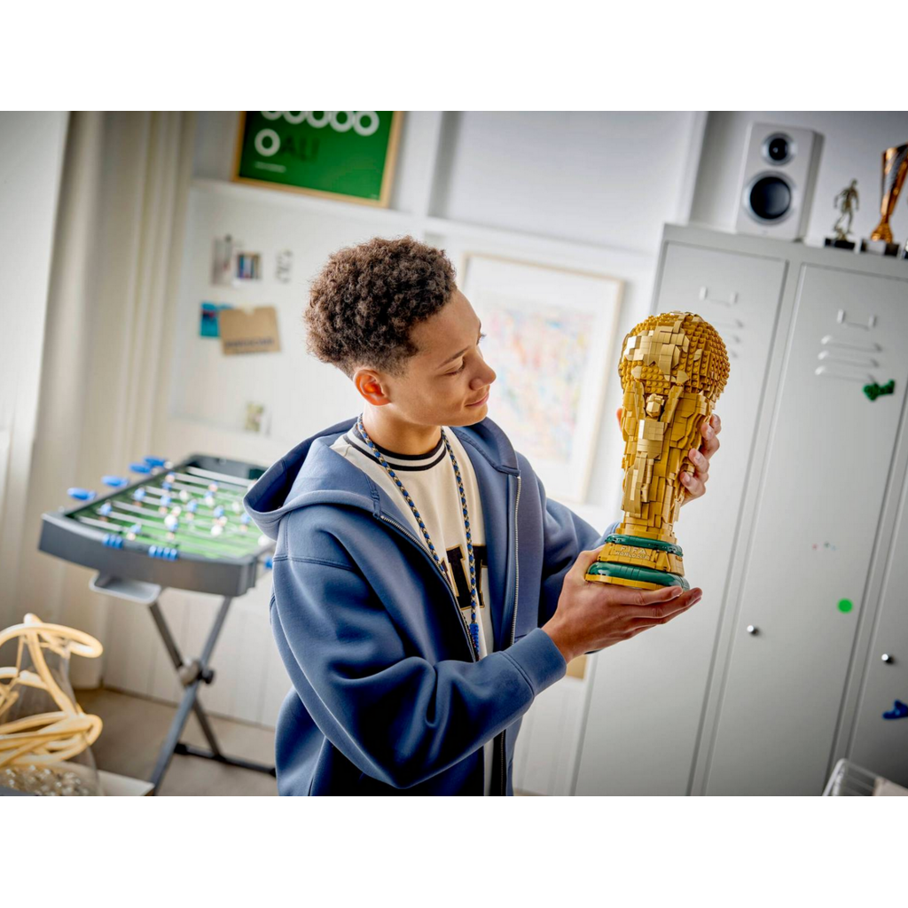 LEGO FIFA WORLD CUP OFFICIAL TROPHY