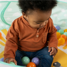 INFANTINO POP-UP BALL PIT