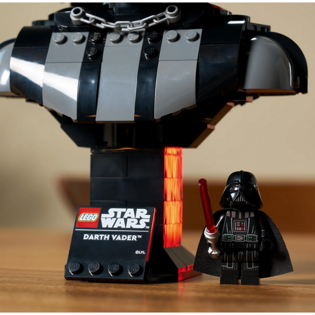 LEGO DARTH VADER BUST