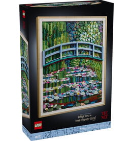 LEGO CLAUDE MONET BRIDGE OVER A POND OF WATER LILIES