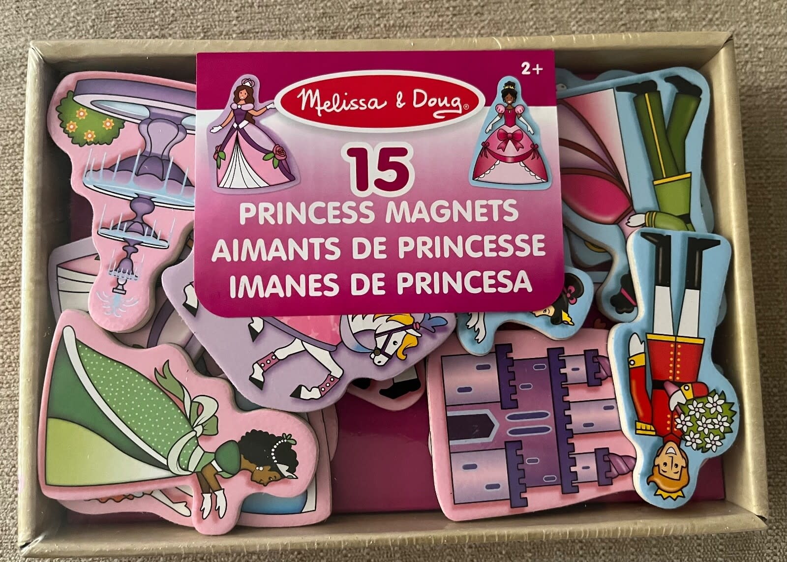 PRINCESS MAGNETIC PRETEND PLAY SET