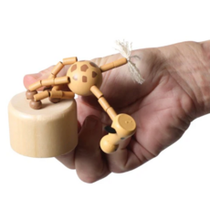 US TOY WOODEN JUNGLE PUSH PUPPET