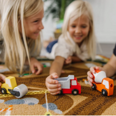 MELISSA AND DOUG ROUND THE CONSTRUCTION ZONE WORK SITE RUG & VEHICLE SET