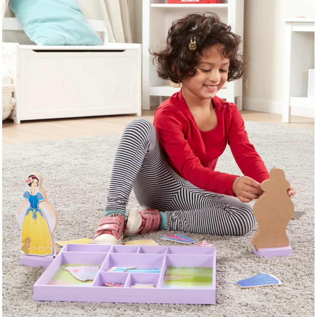 MELISSA AND DOUG SLEEPING BEAUTY & SNOW WHITE WOODEN MAGNETIC DRESS UP