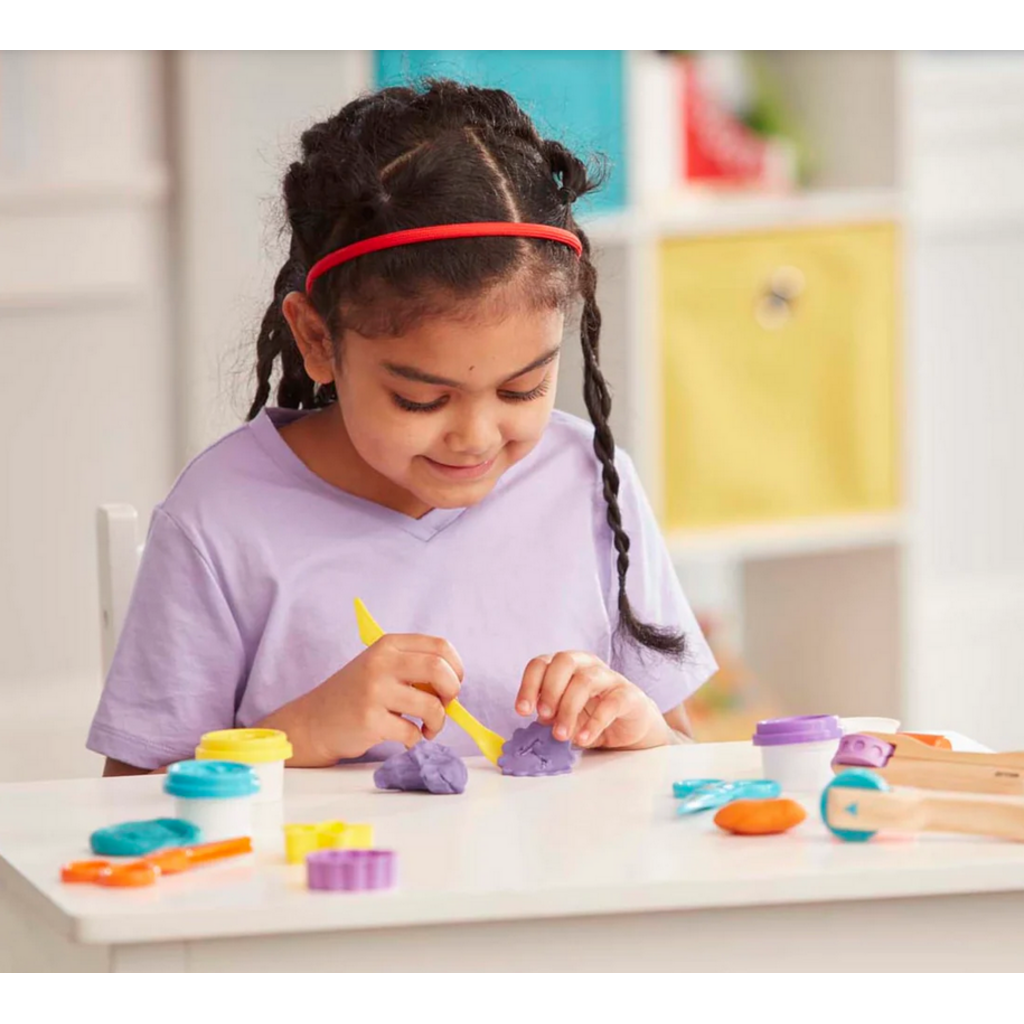 MELISSA AND DOUG CUT, SCULPT & ROLL DOUGH KIT
