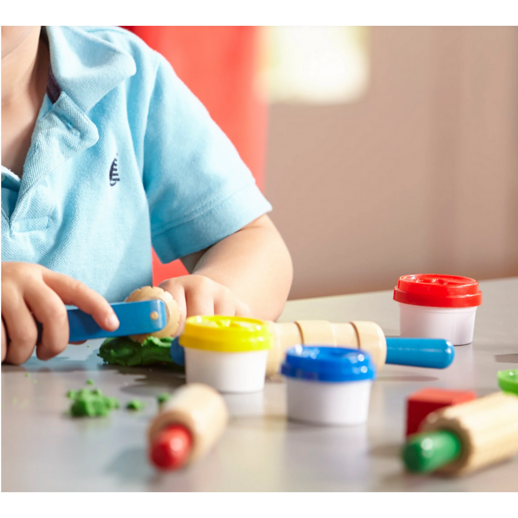 MELISSA AND DOUG SHAPE, MODEL & MOLD MODELING DOUGH KIT