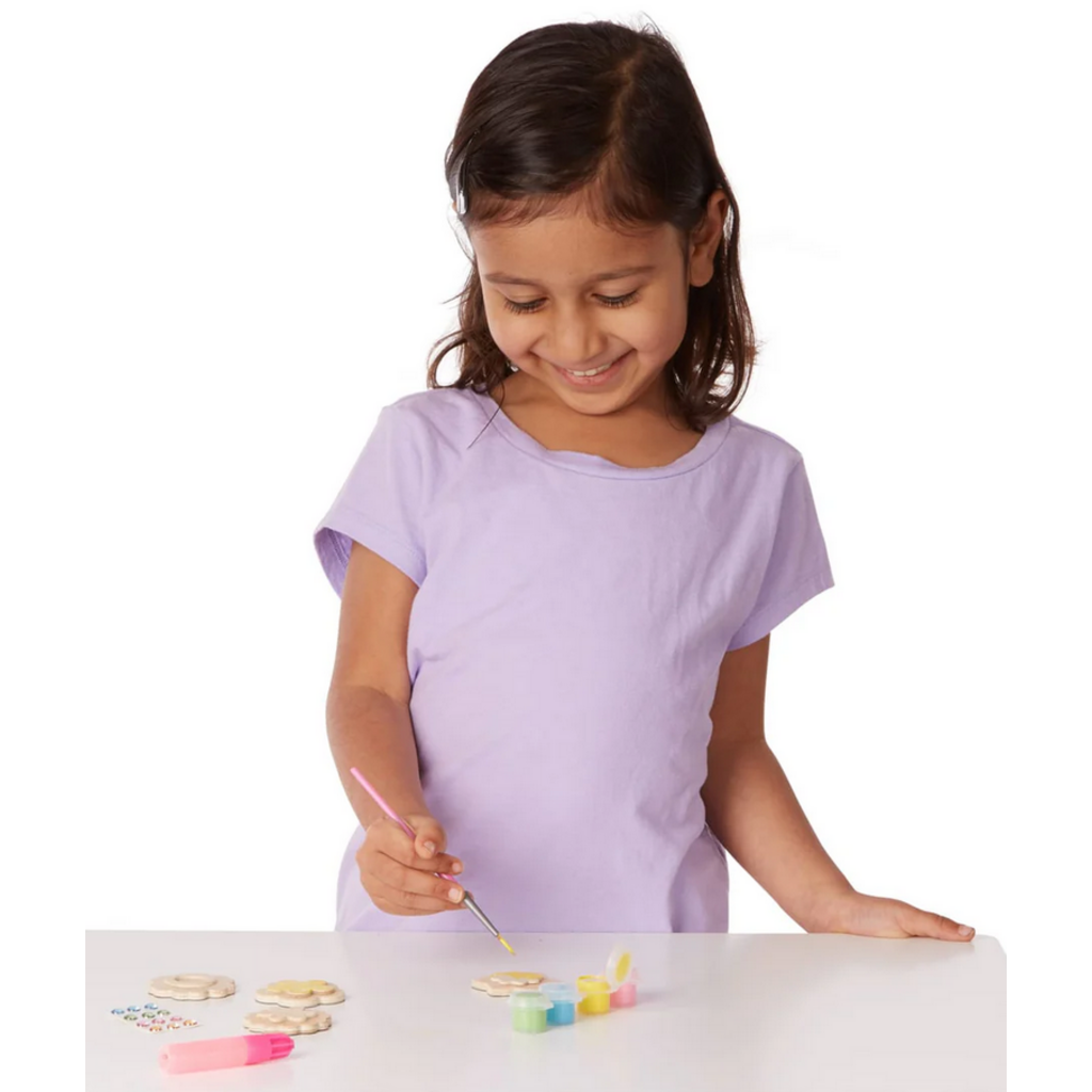 MELISSA AND DOUG FLOWER MAGNETS WOODEN CRAFT KIT