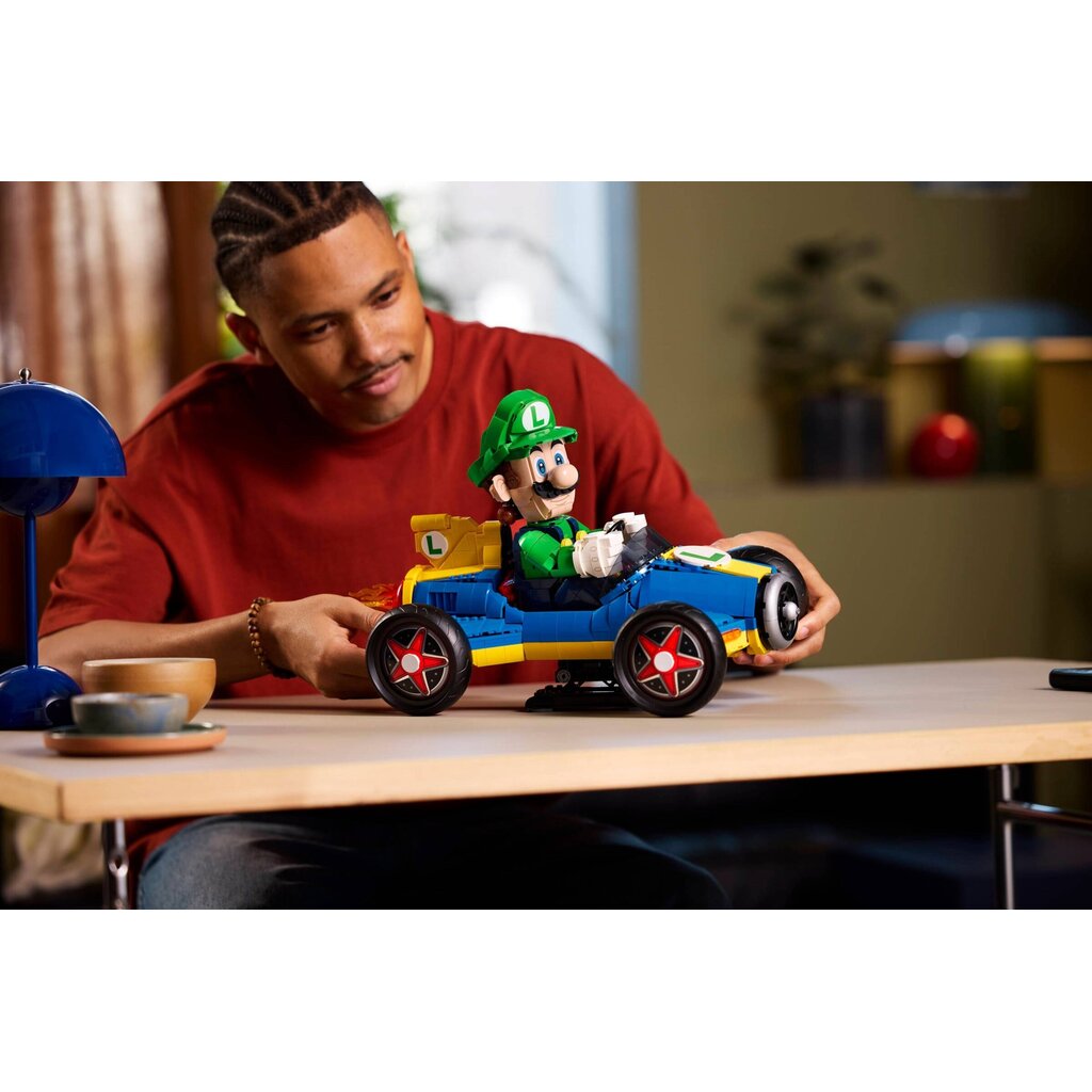 LEGO MARIO KART - LUIGI & MACH 8