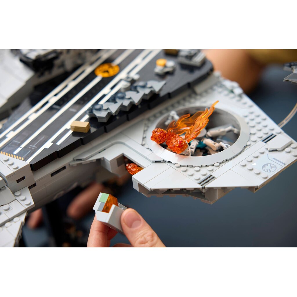 LEGO S.H.I.E.L.D. HELICARRIER