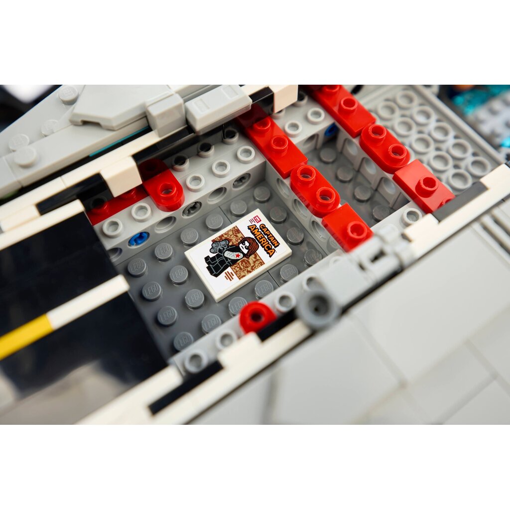 LEGO S.H.I.E.L.D. HELICARRIER