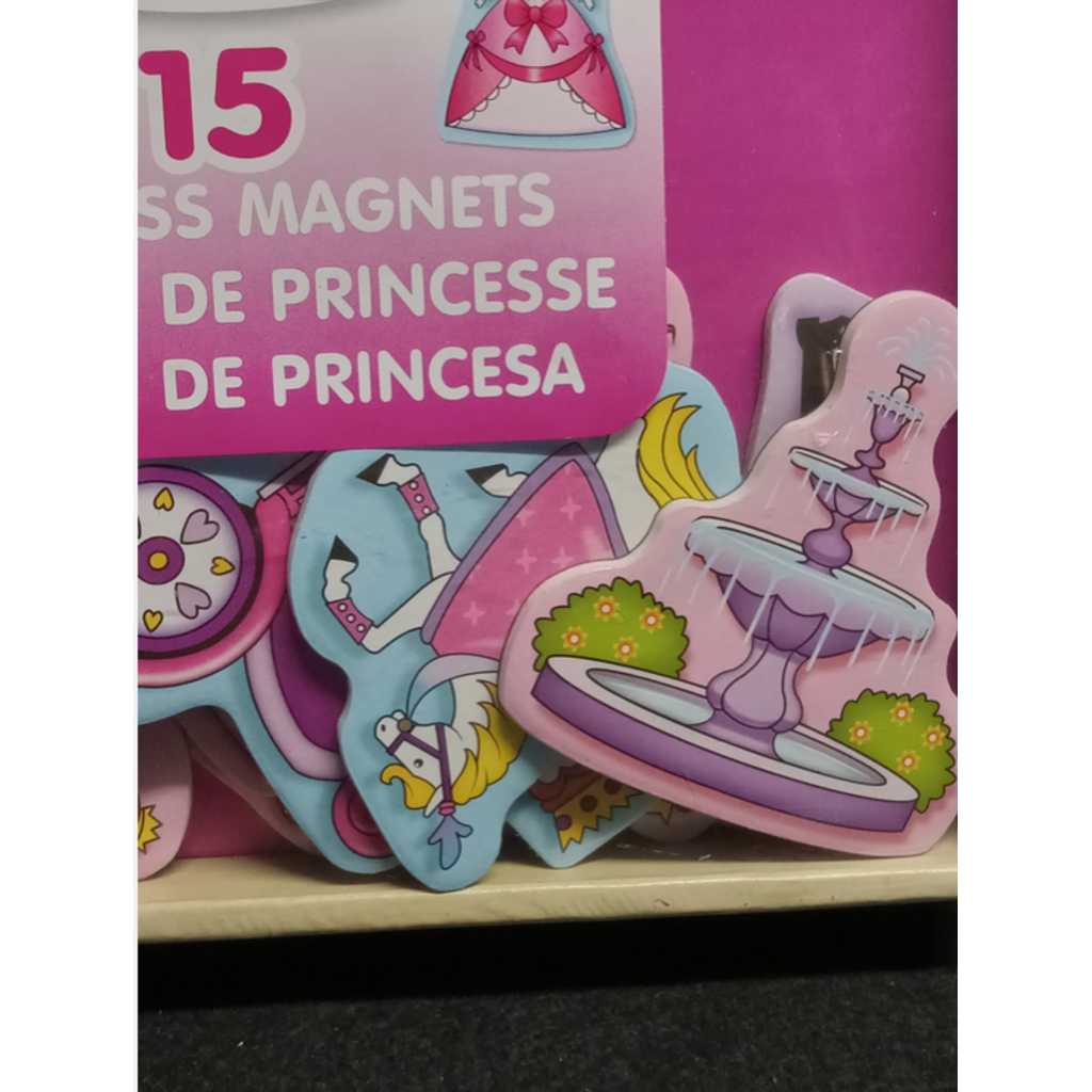 MELISSA AND DOUG PRINCESS MAGNETIC PRETEND PLAY SET