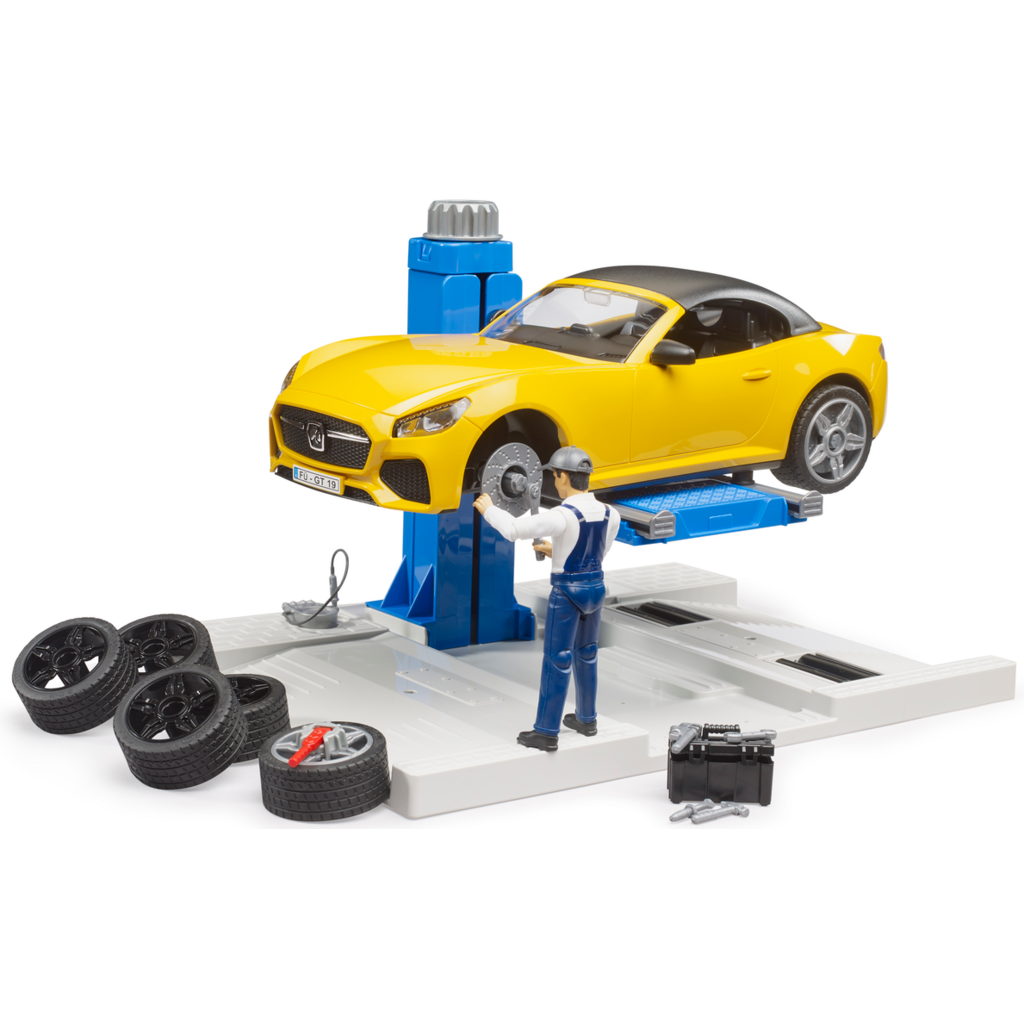 BRUDER TOYS AMERICA CAR SERVICE CENTER WITH ROADSTER BRUDER