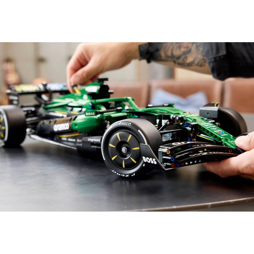 LEGO ASTON MARTIN ARAMCO AMR25 F1