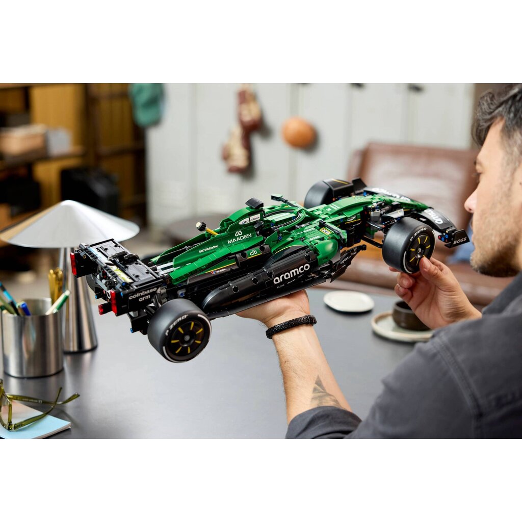 LEGO ASTON MARTIN ARAMCO AMR25 F1