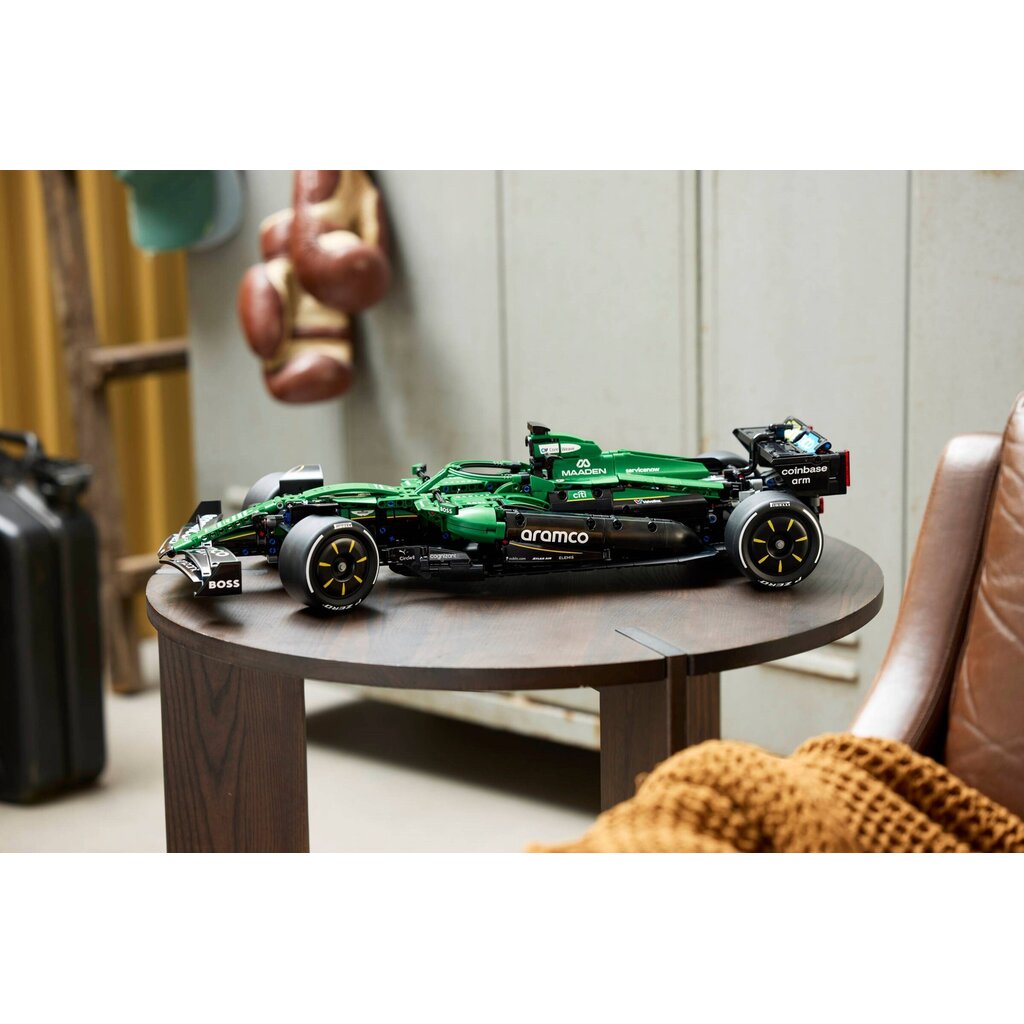 LEGO ASTON MARTIN ARAMCO AMR25 F1