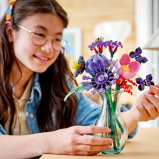 LEGO OLIVIA RODRIGO'S FLOWER BOUQUET