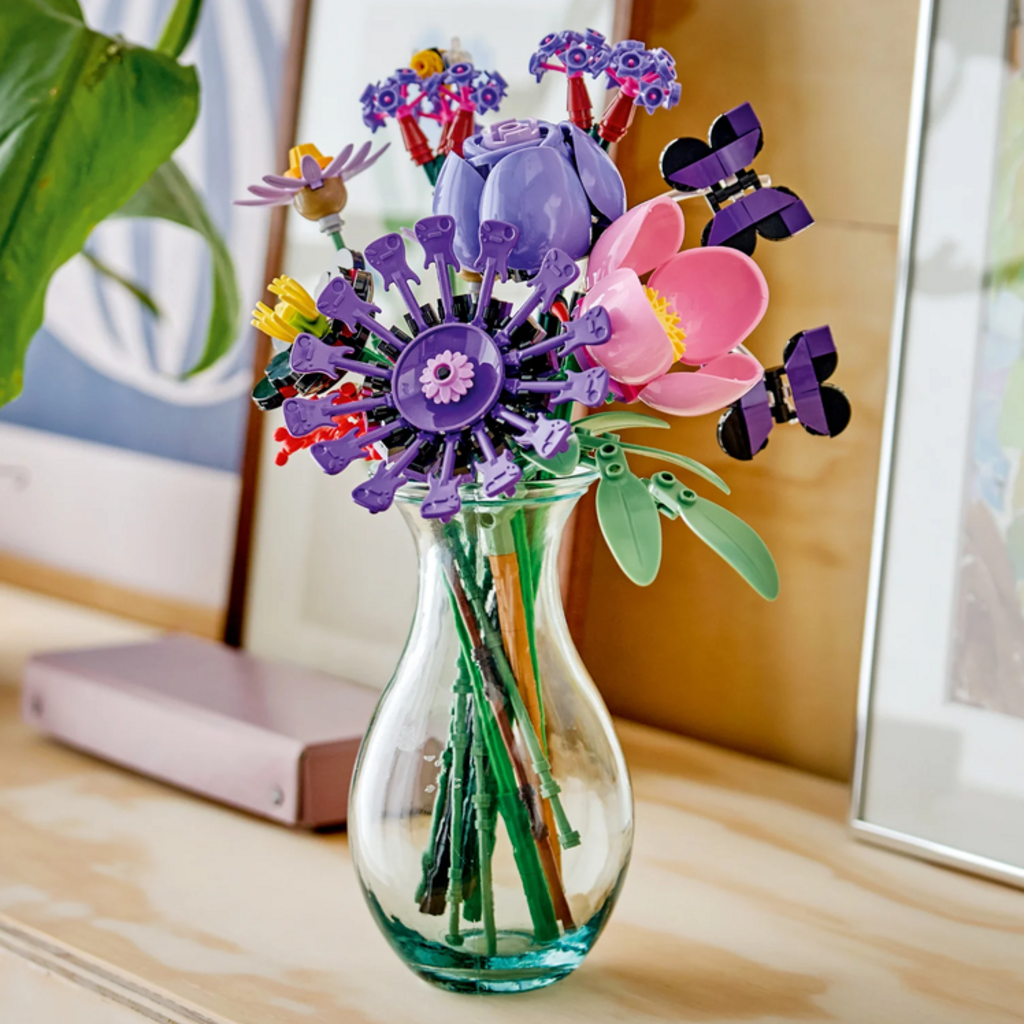 LEGO OLIVIA RODRIGO'S FLOWER BOUQUET