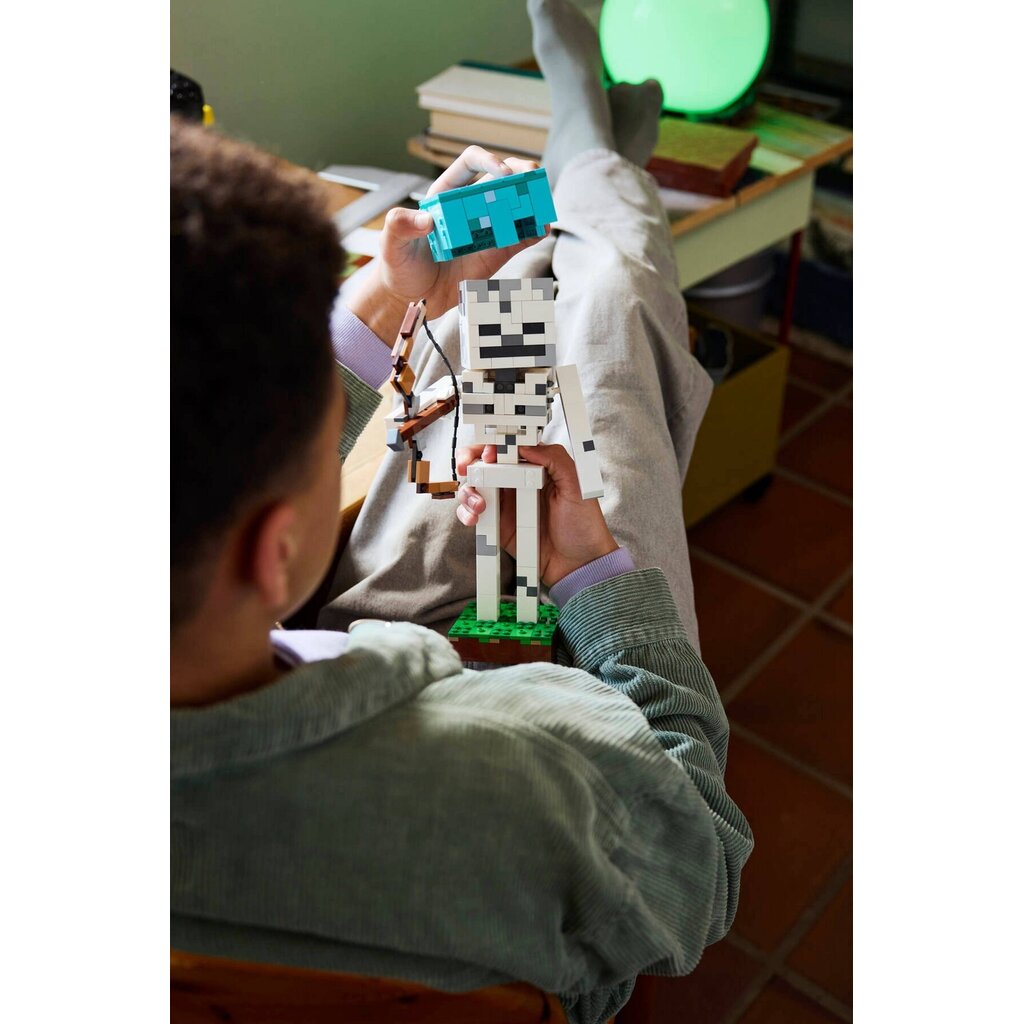 LEGO THE SKELETON