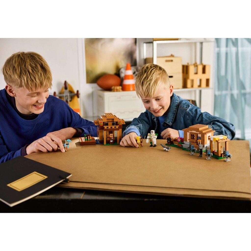 LEGO EVOKER VILLAGE ATTACK