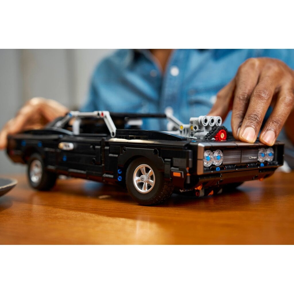 LEGO FAST & FURIOUS DODGE CHARGER R/T CAR