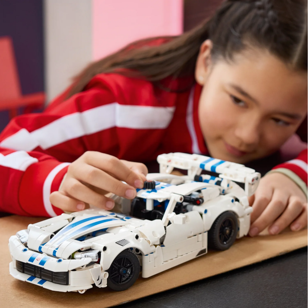 LEGO DODGE VIPER GTS-R SPORTS CAR
