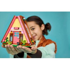 LEGO NATURE GLAMPING CABIN