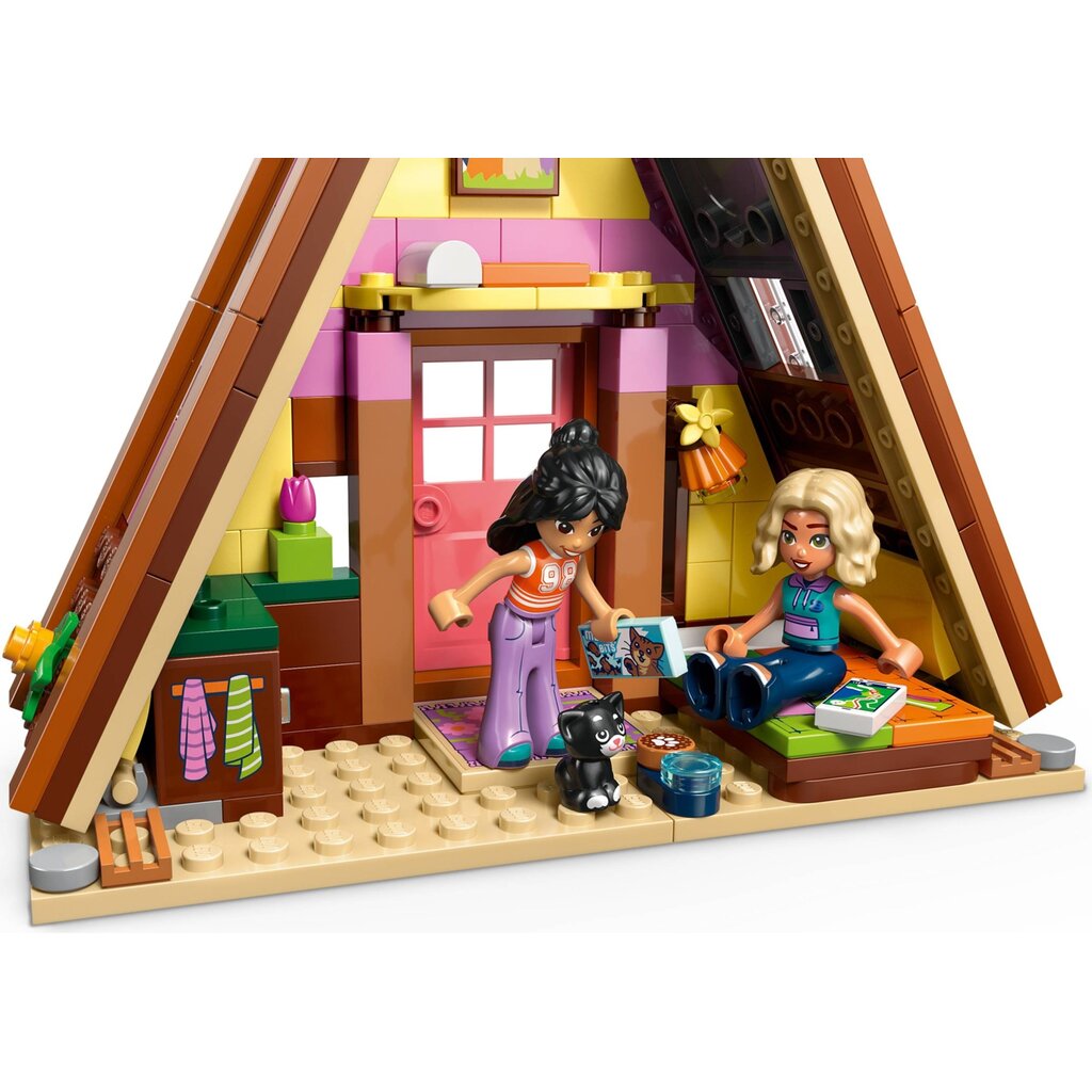 LEGO NATURE GLAMPING CABIN